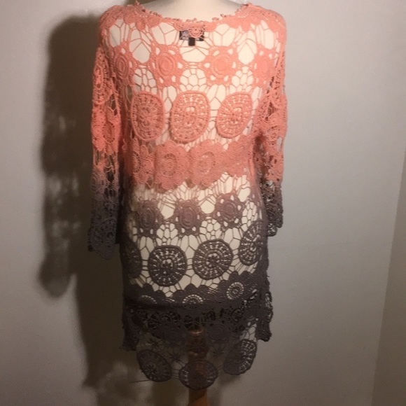 Angie eyelet lace Ombré pink gray top coverup size M - Picture 4 of 12